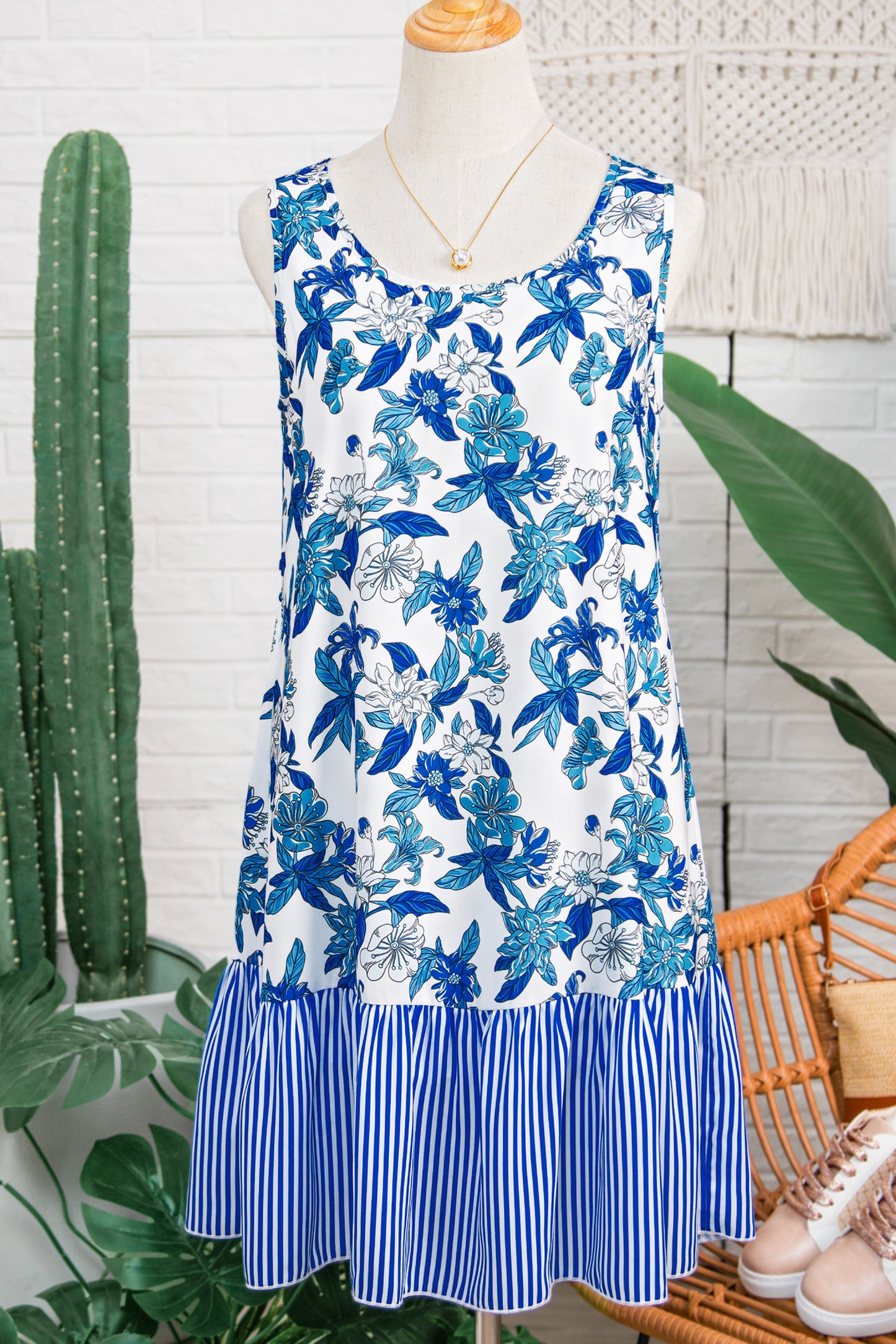 Porch Pick-up Sky Blue Floral Print U Neck Sleeveless Striped Ruffle Hem Patchwork Dress