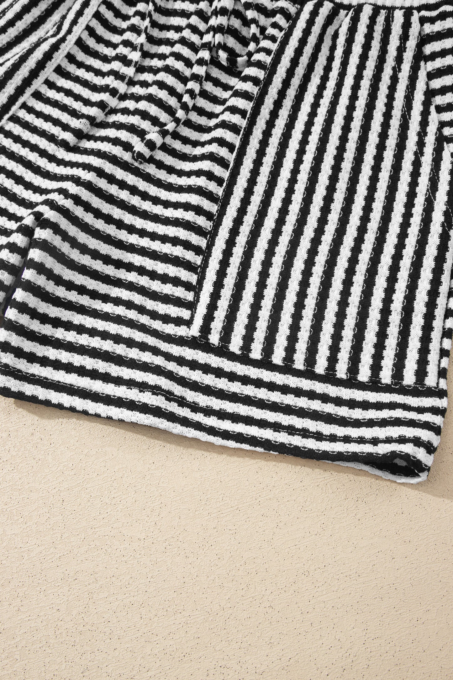 Porch Pick-up Black Stripe Breathable Textured Knit Short 2pcs Set