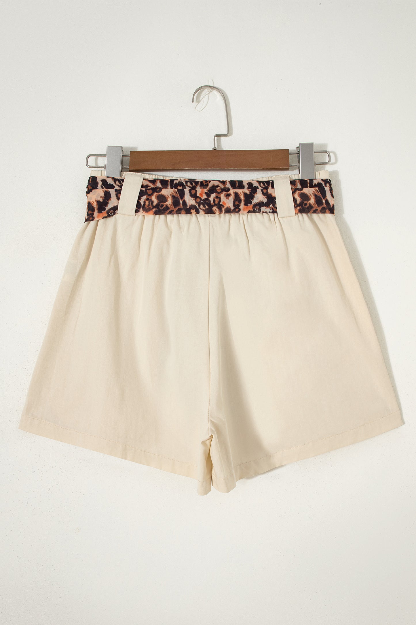 Porch Pick-up Oatmeal Leopard Contrast Sash Belt Pleated Wide Leg Shorts
