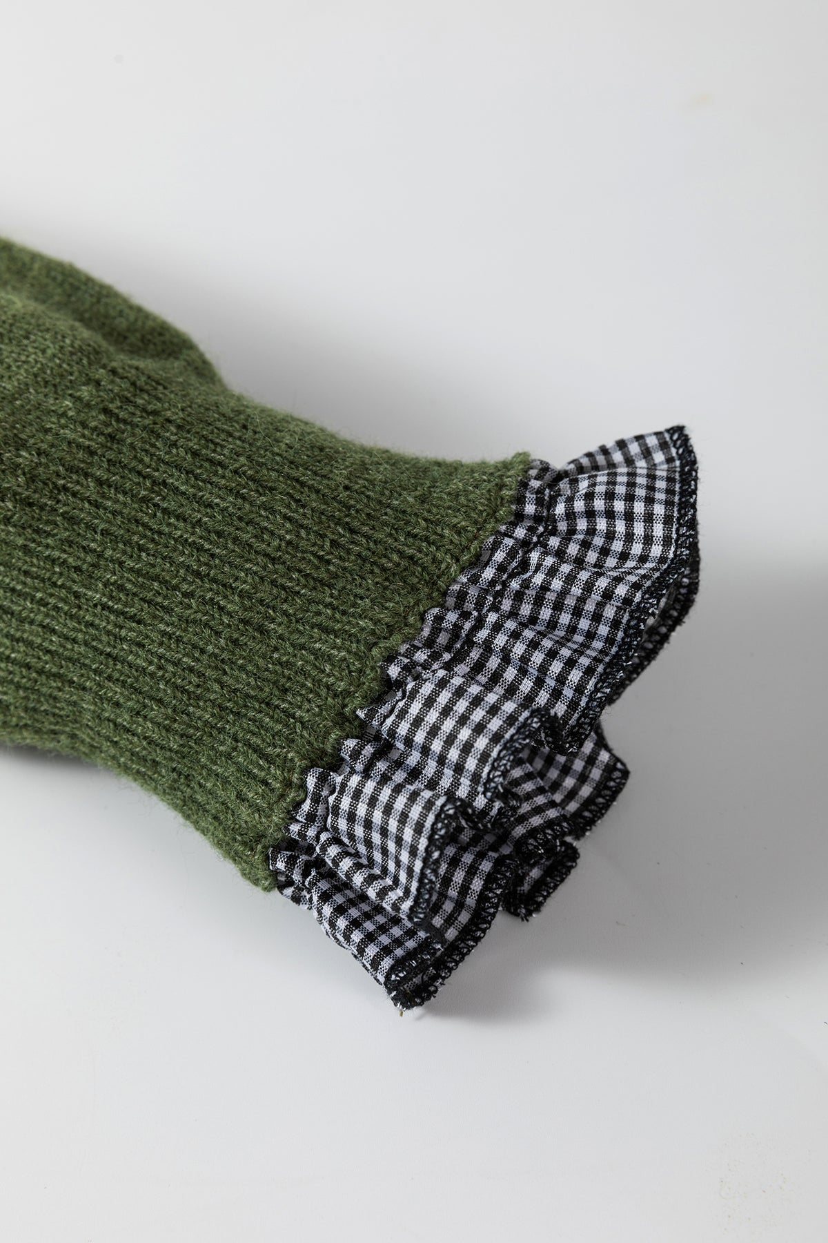 Chicory Coffee Contrast Plaid Ruffle Trim Pullover Sweater